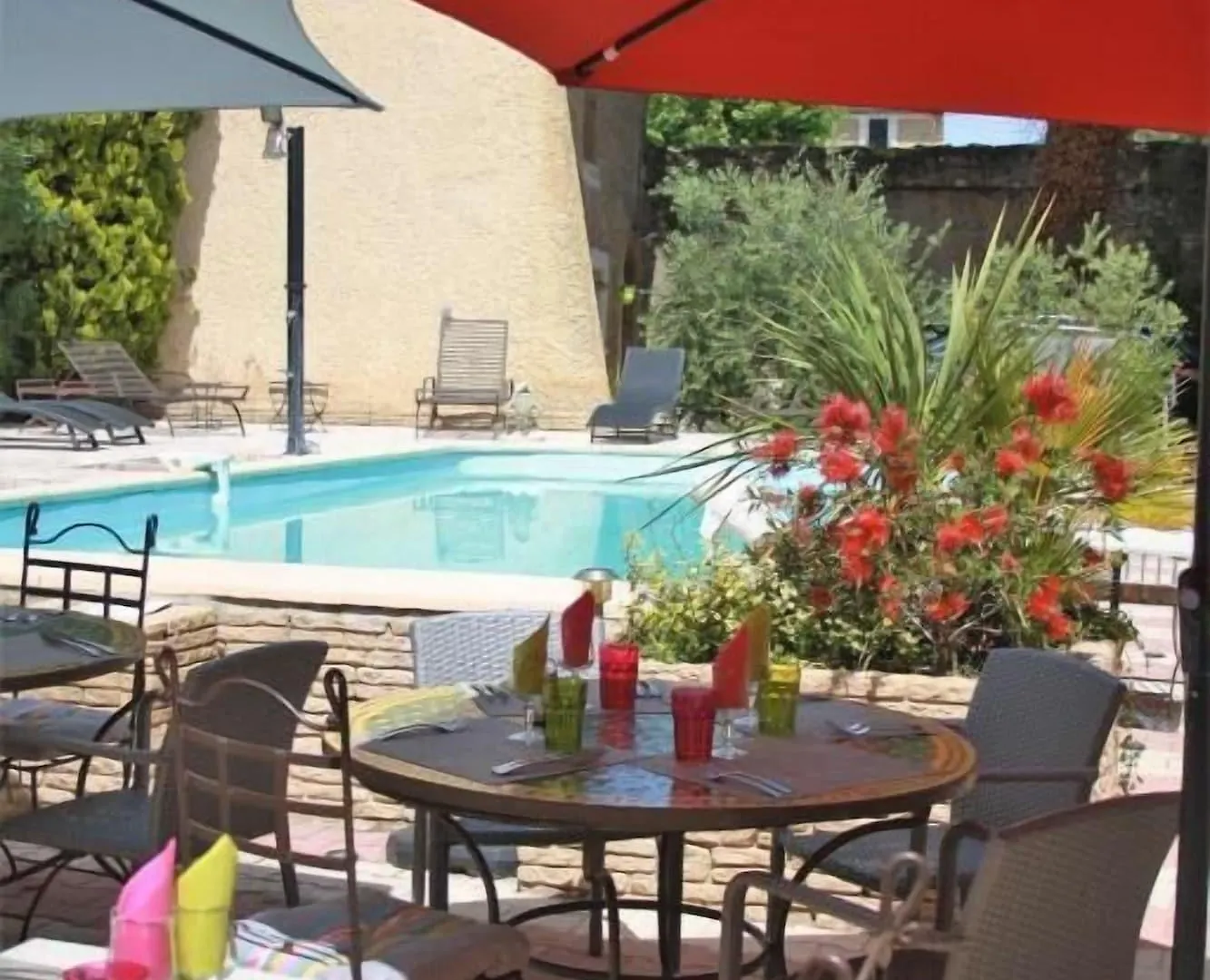 Logis Hotel La Bastide D'Entraigues