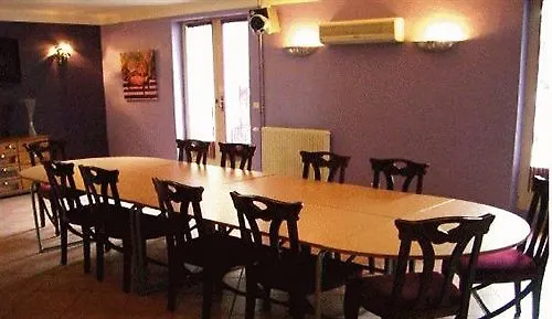 Hotel La Bastide D'Entraigues