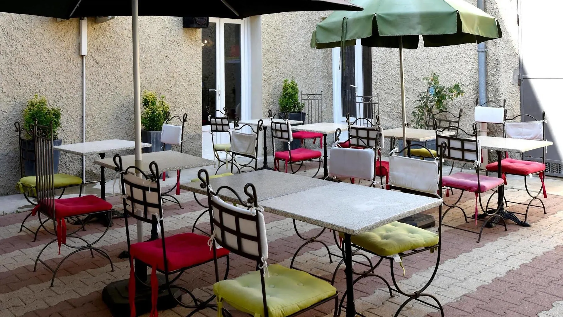 Logis Hotel La Bastide D'Entraigues Francia