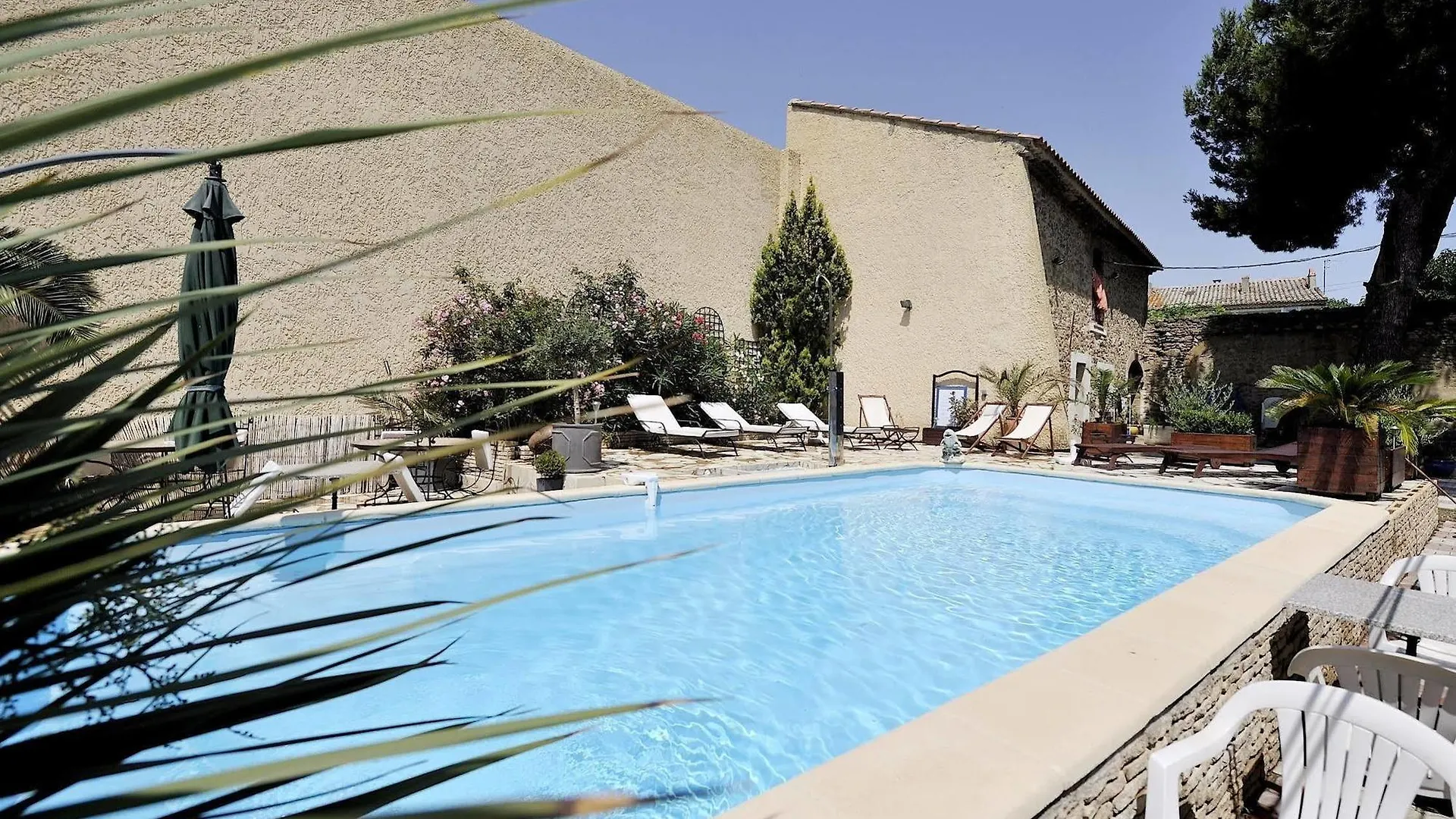 Hotel La Bastide D'Entraigues  Entraigues-sur-la-Sorgue