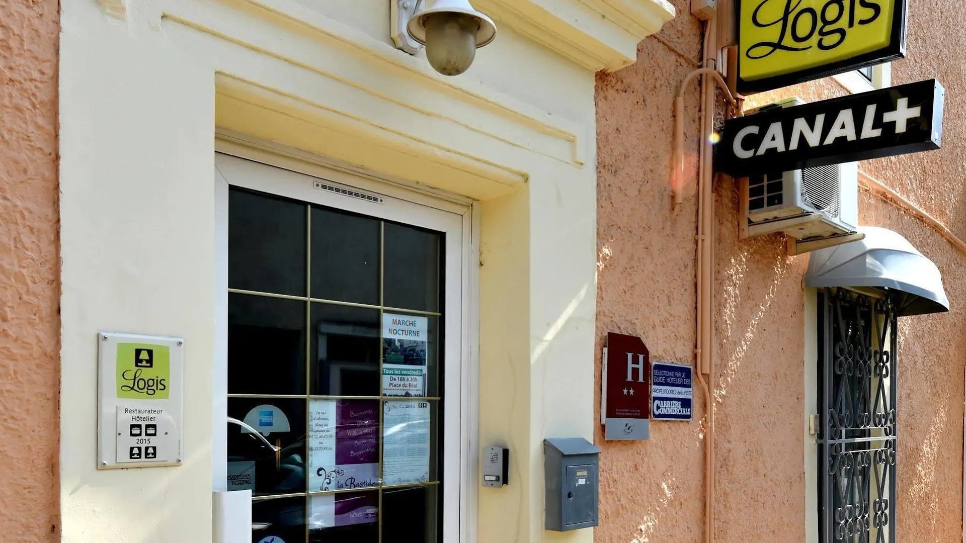 Hotel La Bastide D'Entraigues Entraigues-sur-la-Sorgue