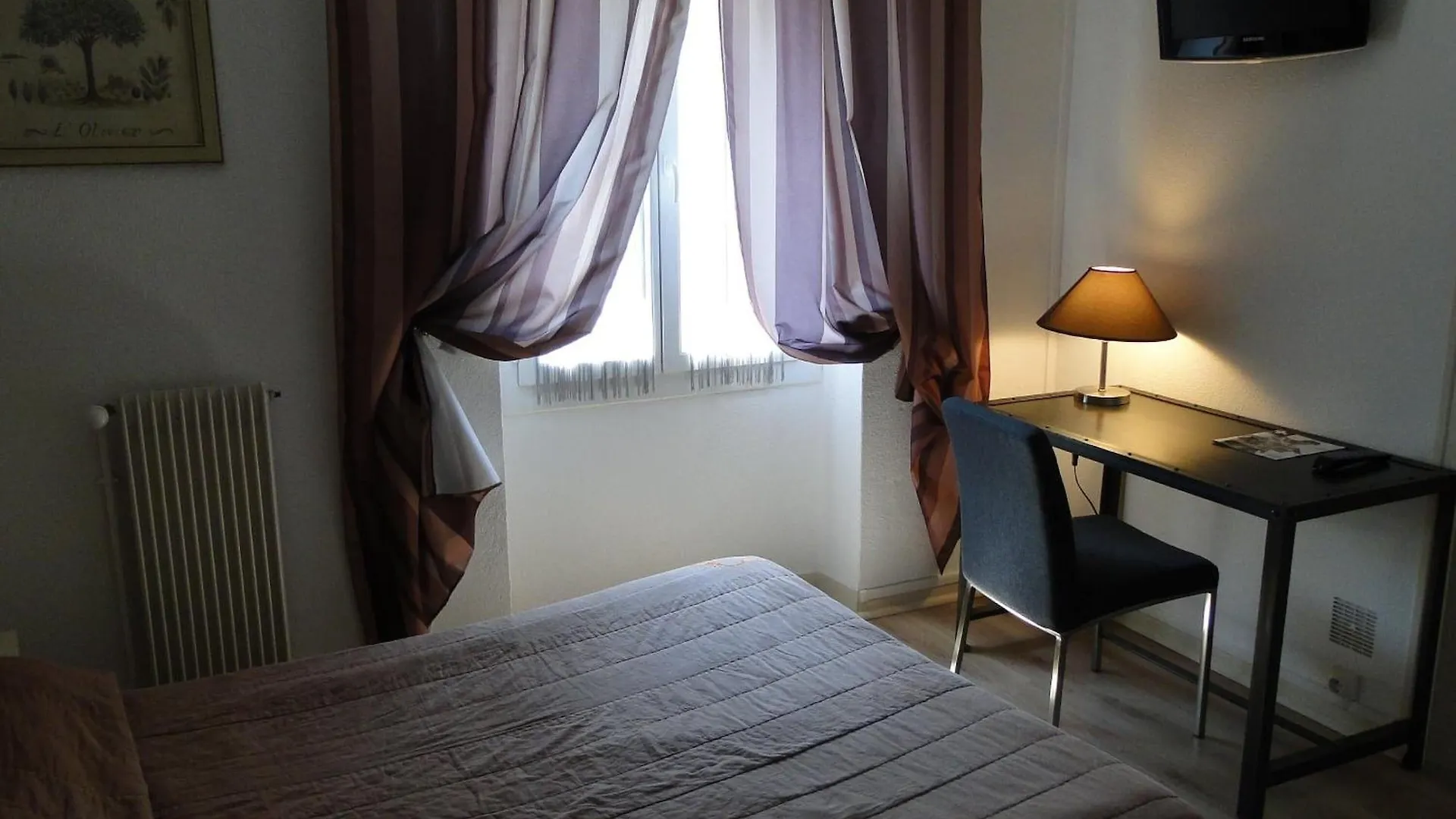 Logis Hotel La Bastide D'Entraigues France