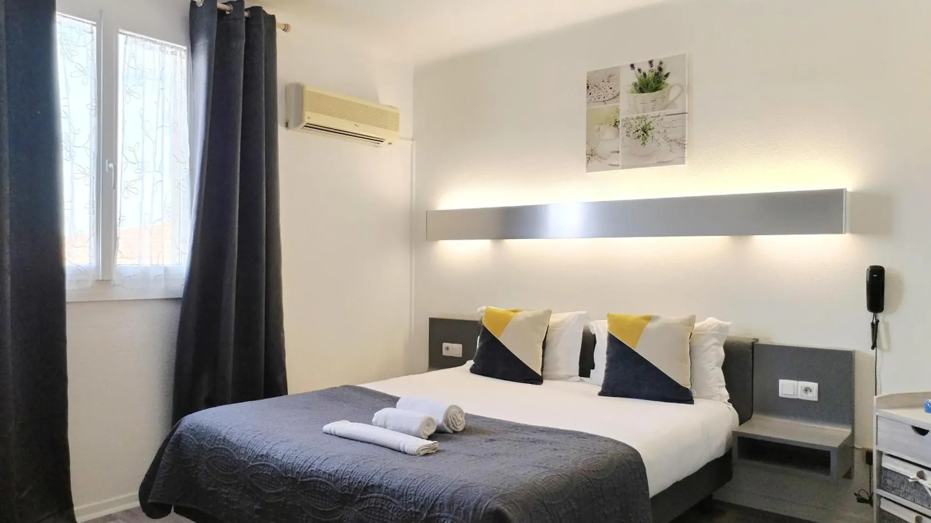 Logis Hotel La Bastide D'Entraigues